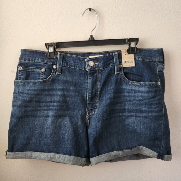 Levi's Pants - Levi's Jean Shorts Women's Mid Length Blue‎ Medium Wash Denim 4" Size 33 NWT